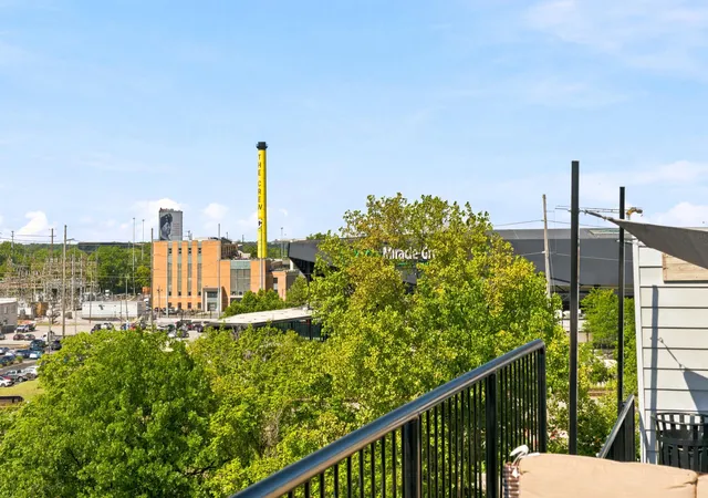 42nd image of 448 W Nationwide Blvd #204, Columbus, OH 43215 | MLS# 226028889