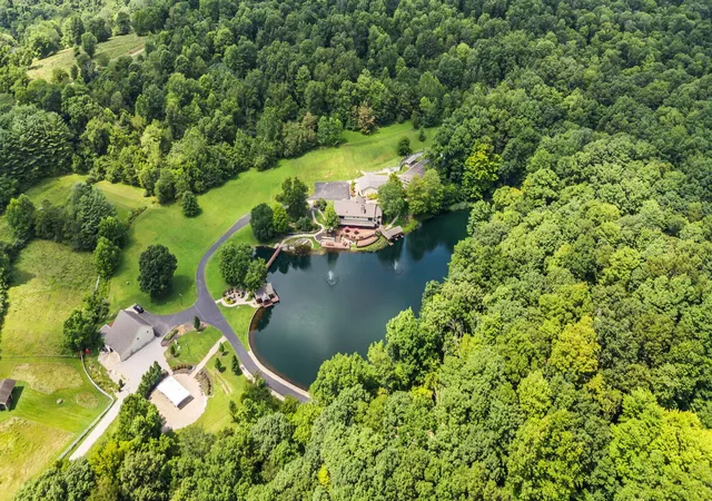 1st image of 4560 Gratiot Rd Se, Heath, OH 43056 | MLS# 226030195