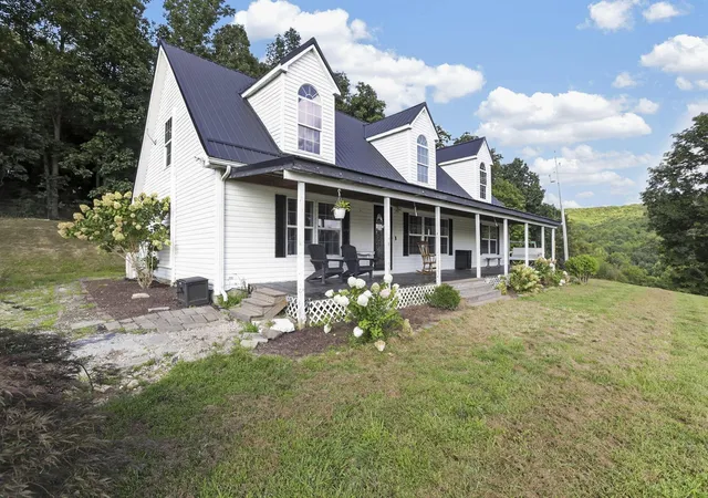 Photo 3 of Single family home for sale at 501 Marcus Run Rd, Waverly, OH 45690 | MLS# 226029040 | Listing updated on 2026-09-08