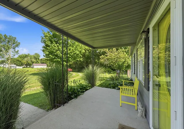 3rd image of 3706 State Route 13 Se, Crooksville, OH 43731 | MLS# 226029454