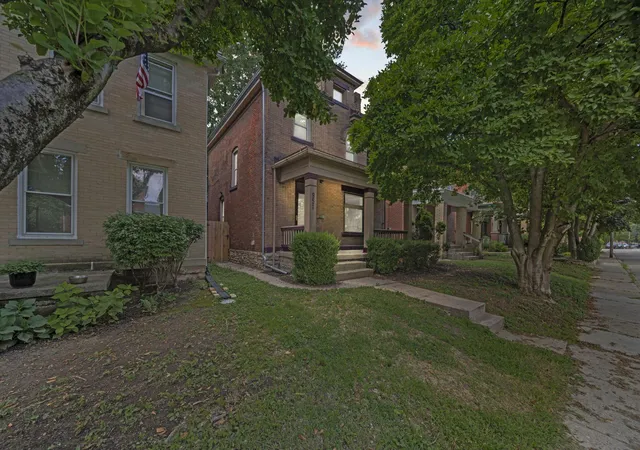 4th image of 951 Mount Pleasant Ave, Columbus, OH 43201 | MLS# 226029192
