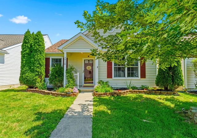 3rd image of 3918 Cleggan St #172, Canal Winchester, OH 43110 | MLS# 226029532