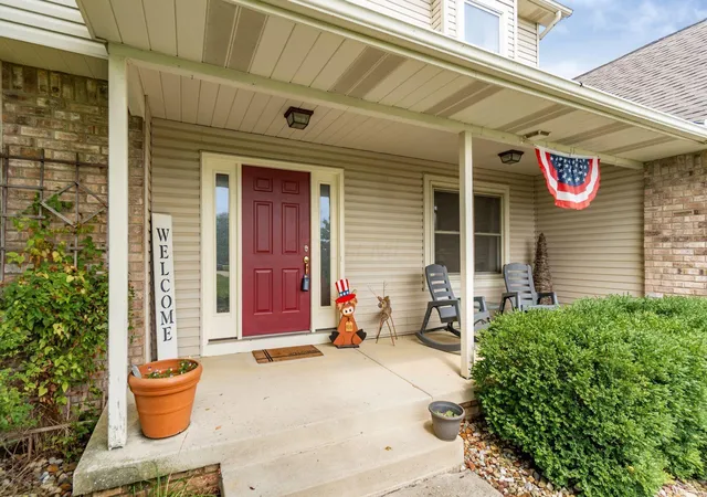 Photo 3 of Single family home for sale at 2523 Horseshoe Rd, Delaware, OH 43015 | MLS# 226028937 | Listing updated on 2026-10-06