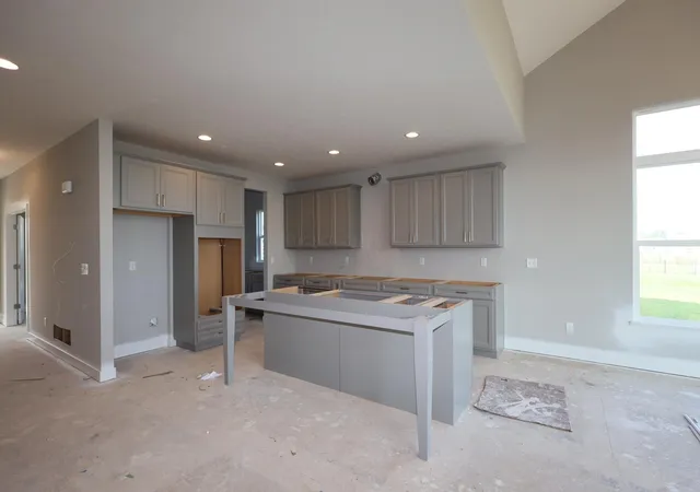 Photo 3 of Sale Pending at 1686 Angelo Ln, Delaware, OH 43015 | MLS# 226028991 | Listing updated on 2026-08-24