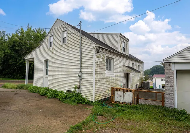 4th image of 1822 Chestnut St, Coshocton, OH 43812 | MLS# 226028995
