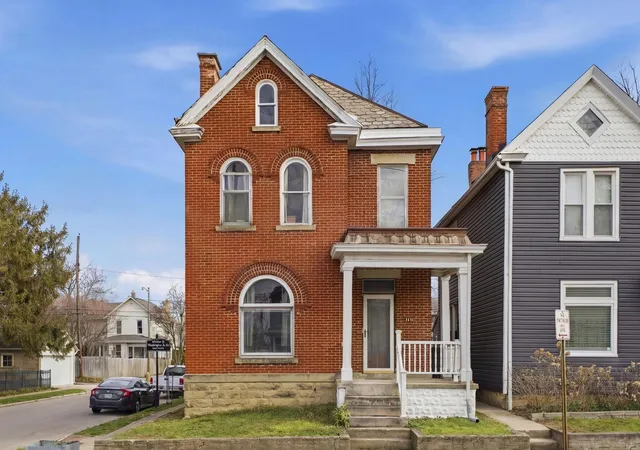 1st image of 472 E Whittier St, Columbus, OH 43206 | MLS# 226028999