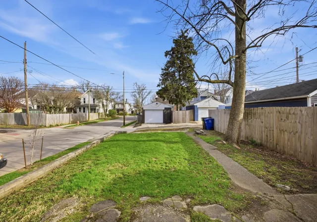 42nd image of 472 E Whittier St, Columbus, OH 43206 | MLS# 226028999