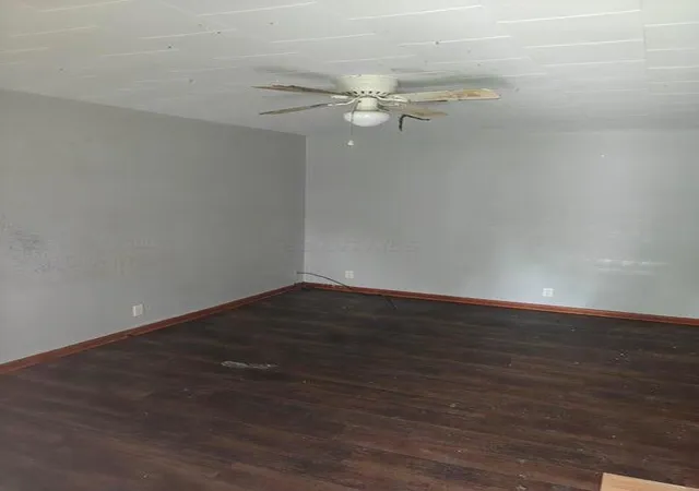2nd image of 811 E Como Ave, Columbus, OH 43224 | MLS# 226029191