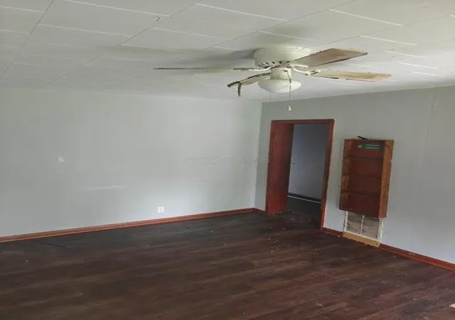 3rd image of 811 E Como Ave, Columbus, OH 43224 | MLS# 226029191