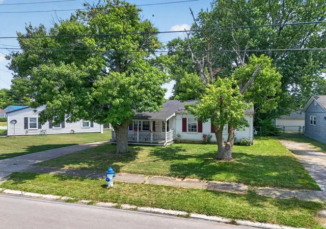 1st image of 844 Central Dr, Marion, OH 43302 | MLS# 226029035
