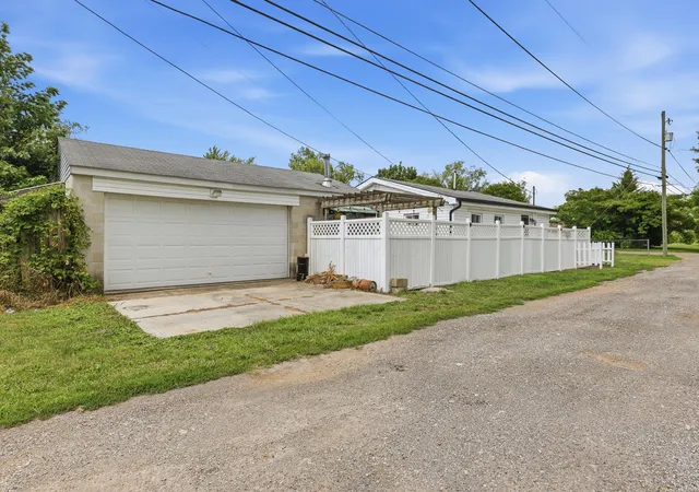 4th image of 1943 Rea Ave, Columbus, OH 43223 | MLS# 226029042