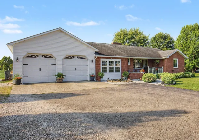4th image of 28503 Chieftain Dr, Logan, OH 43138 | MLS# 226029066