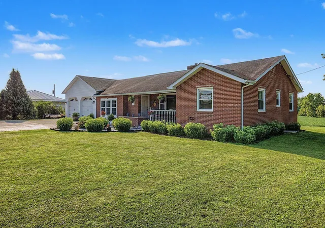5th image of 28503 Chieftain Dr, Logan, OH 43138 | MLS# 226029066