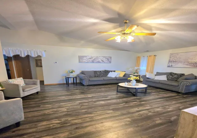 4th image of 3362 Emeline Dr, Columbus, OH 43204 | MLS# 226029076