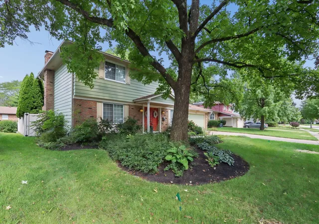 Photo 3 of Single family home for sale at 6363 Sharon Woods Blvd, Columbus, OH 43229 | MLS# 226029068 | Listing updated on 2026-09-18