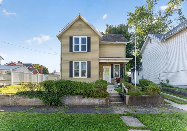 2nd image of 128 N 9th St, Newark, OH 43055 | MLS# 226029071