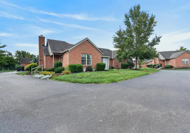 3rd image of 2405 Sportsman Dr, Grove City, OH 43123 | MLS# 226029463