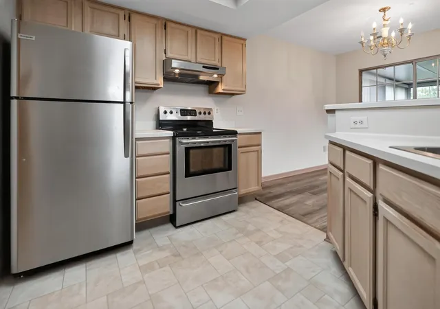 5th image of 2405 Sportsman Dr, Grove City, OH 43123 | MLS# 226029463