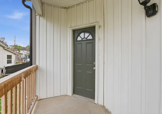 Photo 3 of Single family home for sale at 490 E Markison Ave, Columbus, OH 43207 | MLS# 226030011 | Listing updated on 2026-10-09