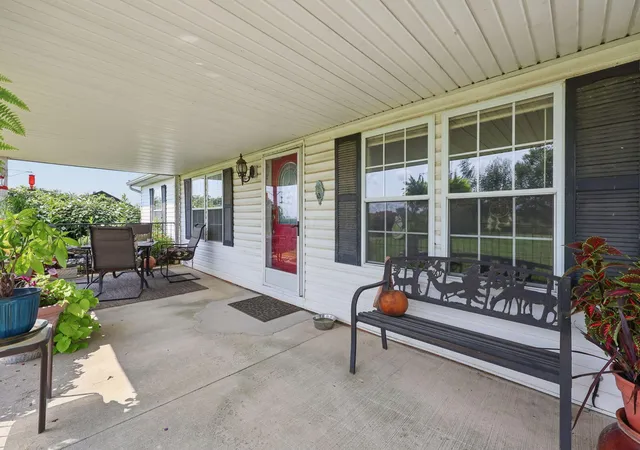 Photo 4 of Single family home for sale at 25477 Armstrong Rd, Laurelville, OH 43135 | MLS# 226029104 | Listing updated on 2026-09-04