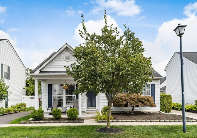 1st image of 2384 Bloxom St, Grove City, OH 43123 | MLS# 226029978
