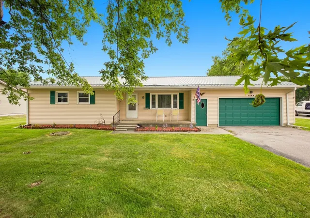 1st image of 1980 Linda St, Marion, OH 43302 | MLS# 226029175