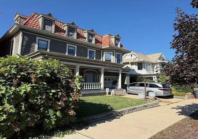 1st image of 207 E Wheeling St, Lancaster, OH 43130 | MLS# 226029322