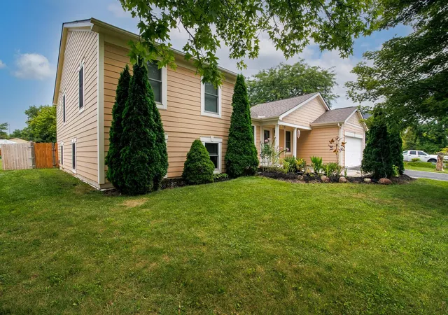 4th image of 639 Academy Dr, Galloway, OH 43119 | MLS# 226029186