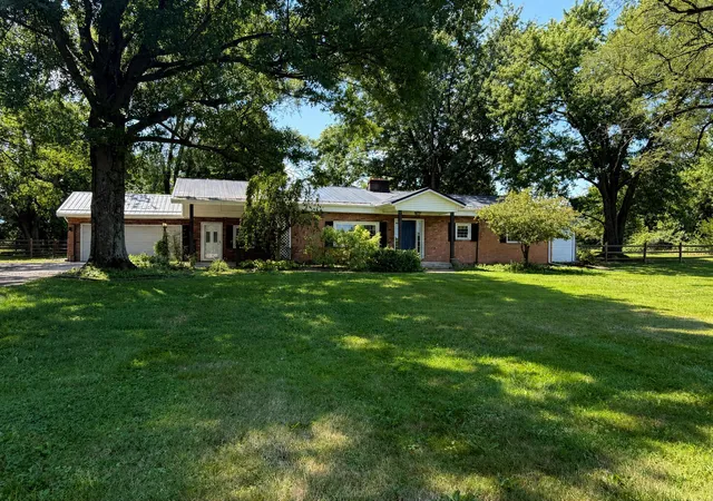 2nd image of 3206 Columbus Rd, Centerburg, OH 43011 | MLS# 226029492