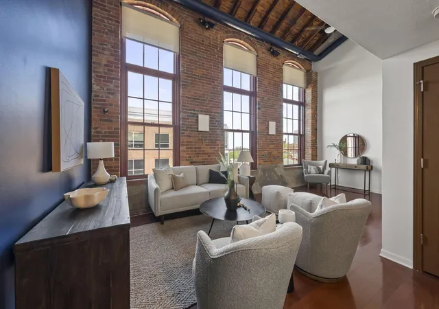 2nd image of 544 S Front St #317, Columbus, OH 43215 | MLS# 226029587
