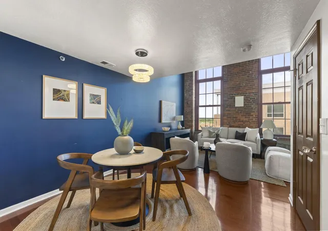5th image of 544 S Front St, Columbus, OH 43215