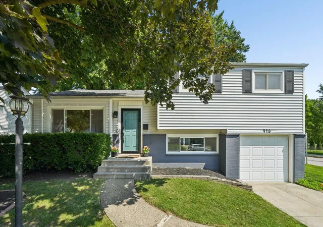 1st image of 916 Bricker Blvd, Columbus, OH 43221 | MLS# 226029867