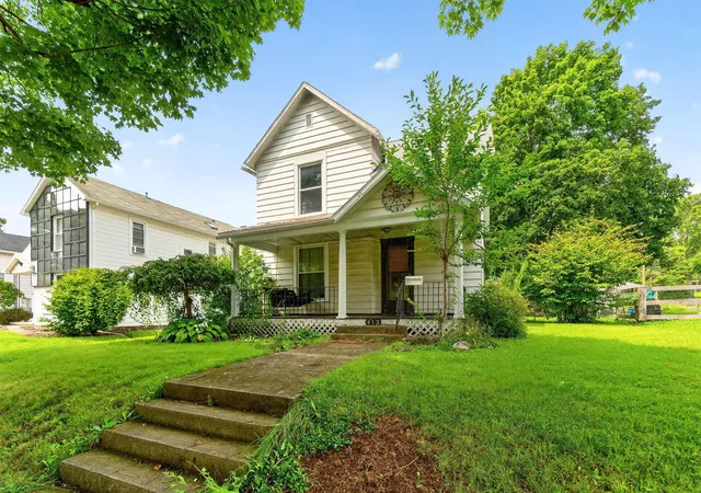 2nd image of 413 E Brown Ave, Bellefontaine, OH 43311 | MLS# 226030248