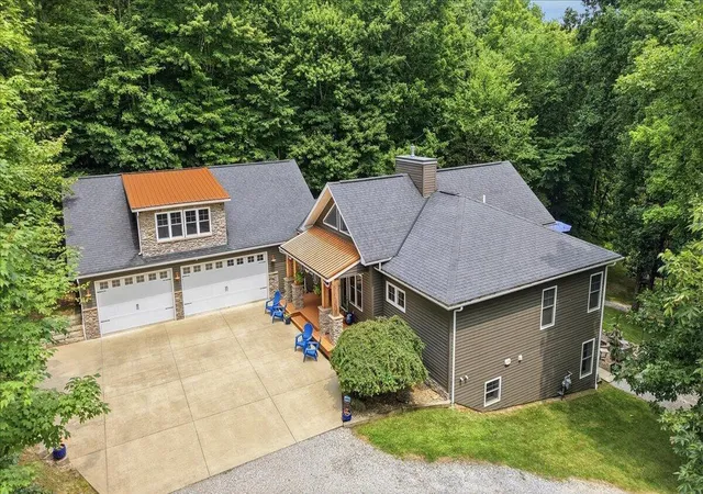 2nd image of 3315 Apple Valley Dr, Howard, OH 43028 | MLS# 226029682