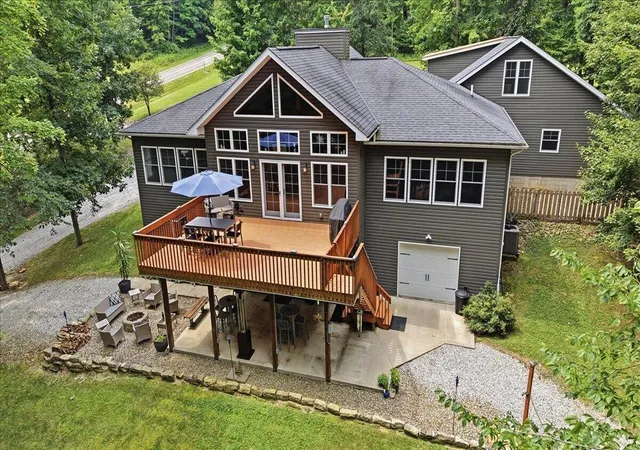 3rd image of 3315 Apple Valley Dr, Howard, OH 43028 | MLS# 226029682