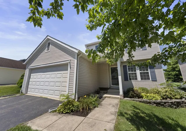 Photo 2 of Single family home for sale at 3368 La Coste Ln, Columbus, OH 43228 | MLS# 226029612 | Listing updated on 2026-09-10