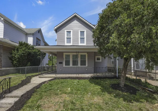 1st image of 582 Siebert St, Columbus, OH 43206 | MLS# 226029559