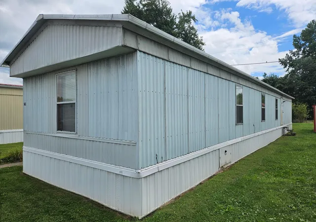 2nd image of 1570 E Main St #62, Lancaster, OH 43130 | MLS# 226029250