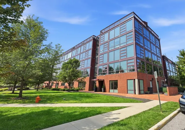3rd image of 367 Auden Ave #304, Columbus, OH 43215 | MLS# 226029280