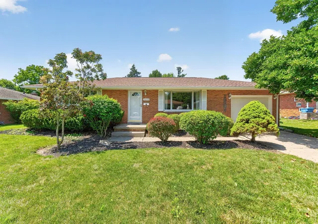 2nd image of 108 Pleasant Dr, Bellefontaine, OH 43311 | MLS# 226029531