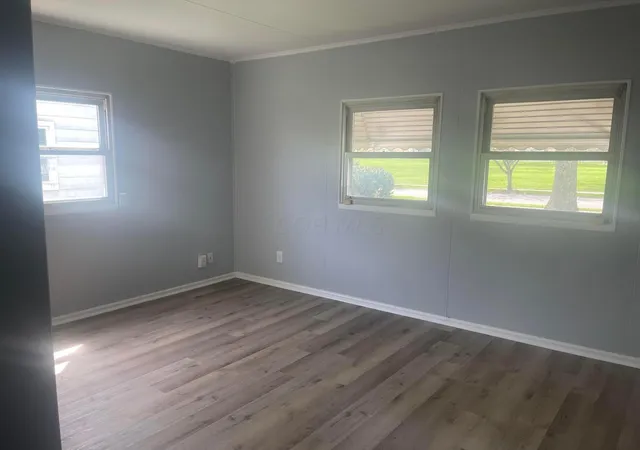 3rd image of 484 S Hampton Rd, Columbus, OH 43213 | MLS# 226029268
