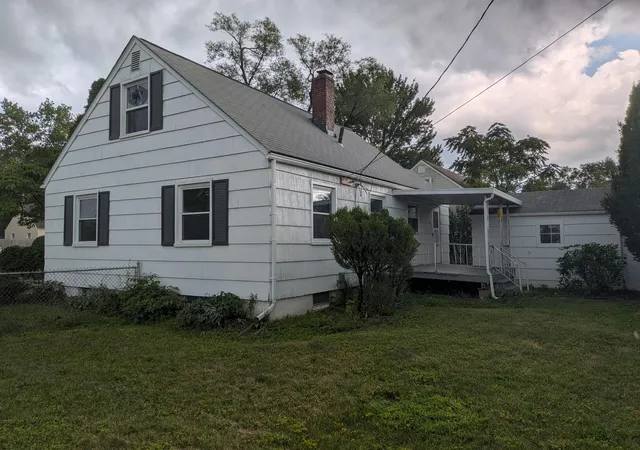 Photo 3 of Single family home for sale at 3205 Hamilton Ave, Columbus, OH 43224 | MLS# 226029262 | Listing updated on 2026-10-07