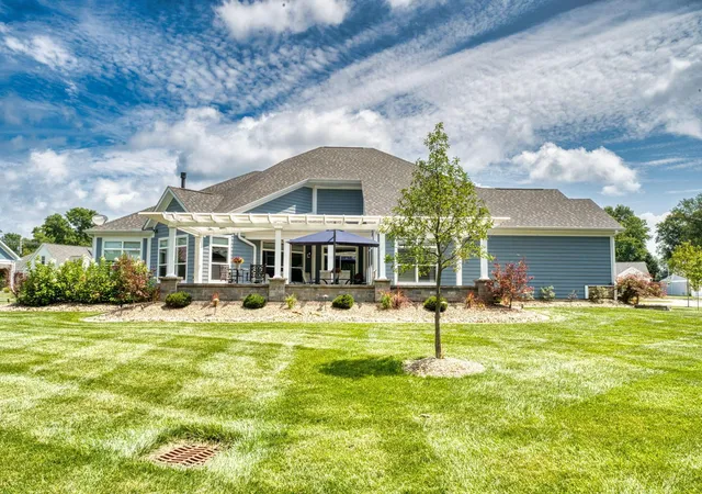 3rd image of 111 Glenshire Ct, Granville, OH 43023 | MLS# 226029593