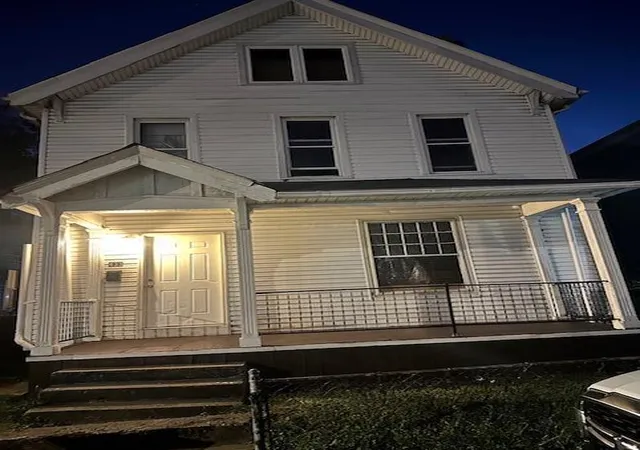 1st image of 433 Oakwood Ave, Columbus, OH 43205 | MLS# 226029264