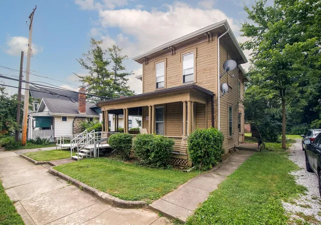 1st image of 143 W Central Ave, Delaware, OH 43015 | MLS# 226029276