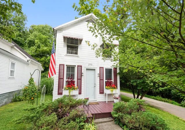 1st image of 290 14th St, Lancaster, OH 43130 | MLS# 226029347