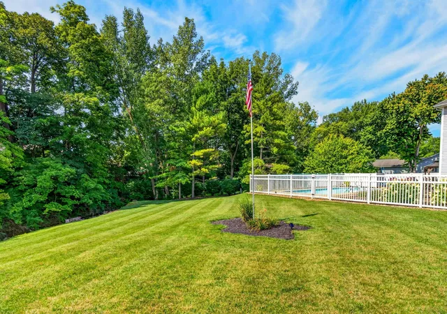 Photo 3 of Single family home for sale at 253 Clark Dr, Circleville, OH 43113 | MLS# 226029281 | Listing updated on 2026-10-05