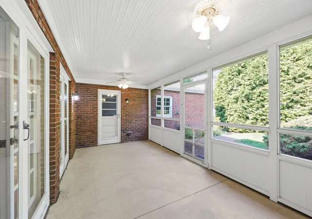 5th image of 129 S Mulberry St, Granville, OH 43023 | MLS# 226029288