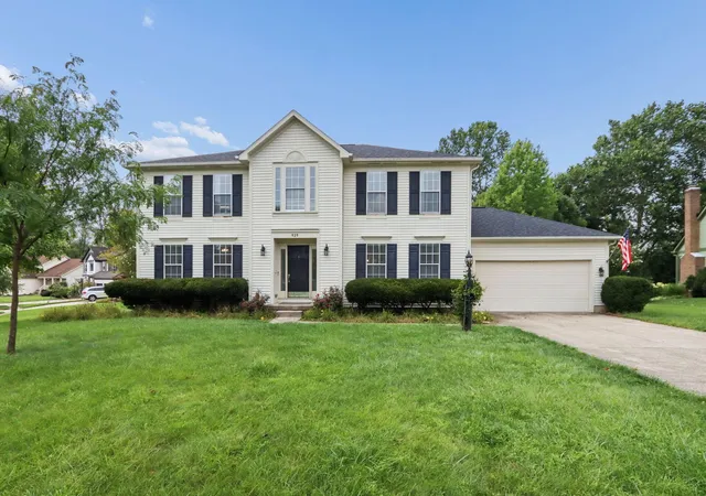 1st image of 929 Carron Cir, Pickerington, OH 43147 | MLS# 226030949