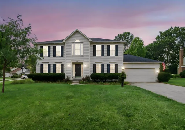 2nd image of 929 Carron Cir, Pickerington, OH 43147 | MLS# 226030949